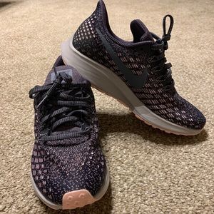 Nike Zoom Pegasus 35 shoes